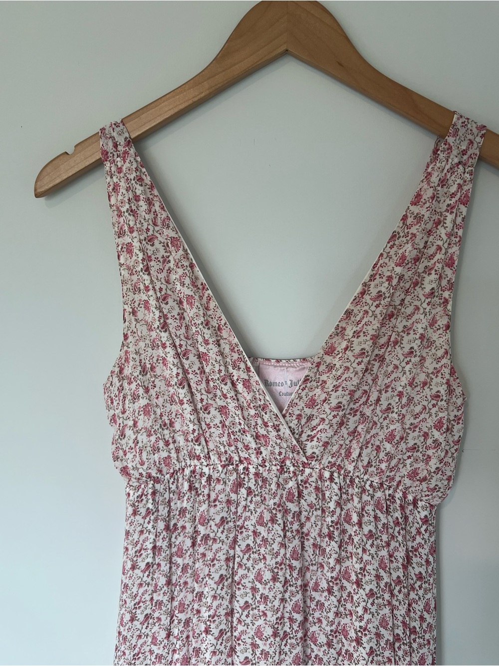 Floral Pink V‑Neck Ruffle Midi Dress - Picture 3 of 3
